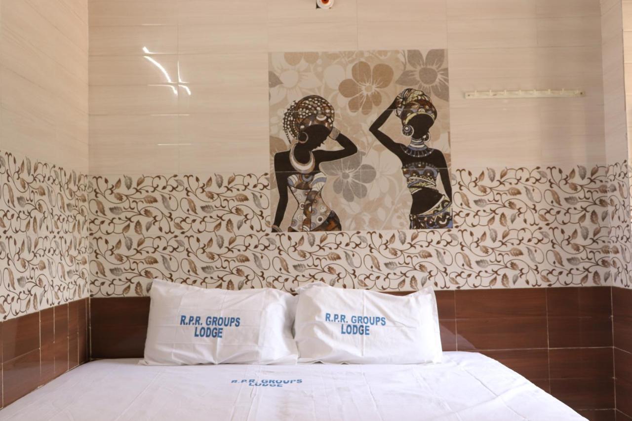 Annaiyin Hotel King Palace 维尔尼甘尼 外观 照片